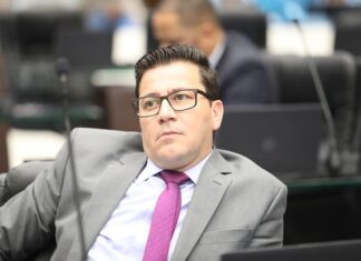 Arílson Chiorato é acusado de usurpar de frente parlamentar na Alep – Por Tupan