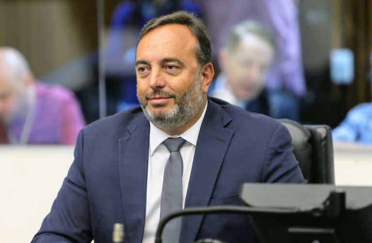 De novo ? Delegado Francischini (União Brasil) fora do governo Ratinho