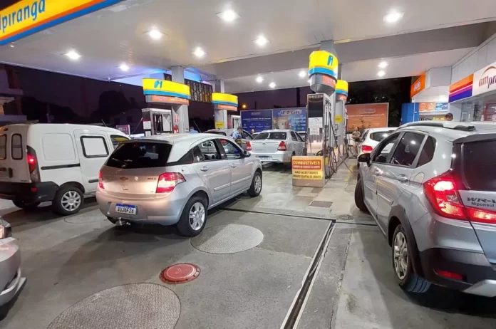 fila-posto-combsutivel1