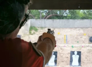 Juiz federal do Paraná concede liminar para que CAC autor da ação não recadastre armas de fogo em sistema da PF