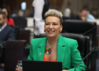 Cloara Pinheiro entra no jogo eleitoral de Londrina