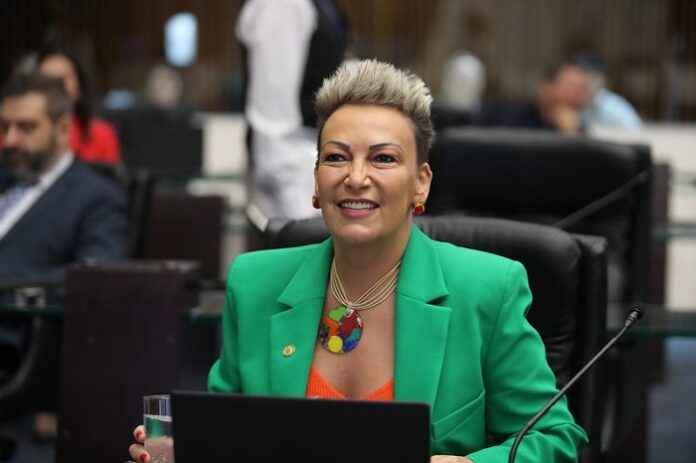 Cloara-Pinheiro