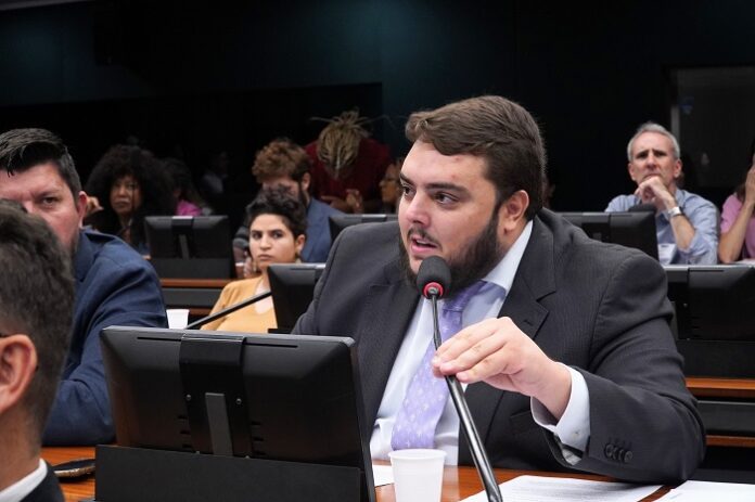 Felipe-Francischini-1