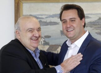 Aprovação do governador Ratinho atinge 70% e prefeito Greca alcança 65%” Foto: Arnaldo Alves / ANPr