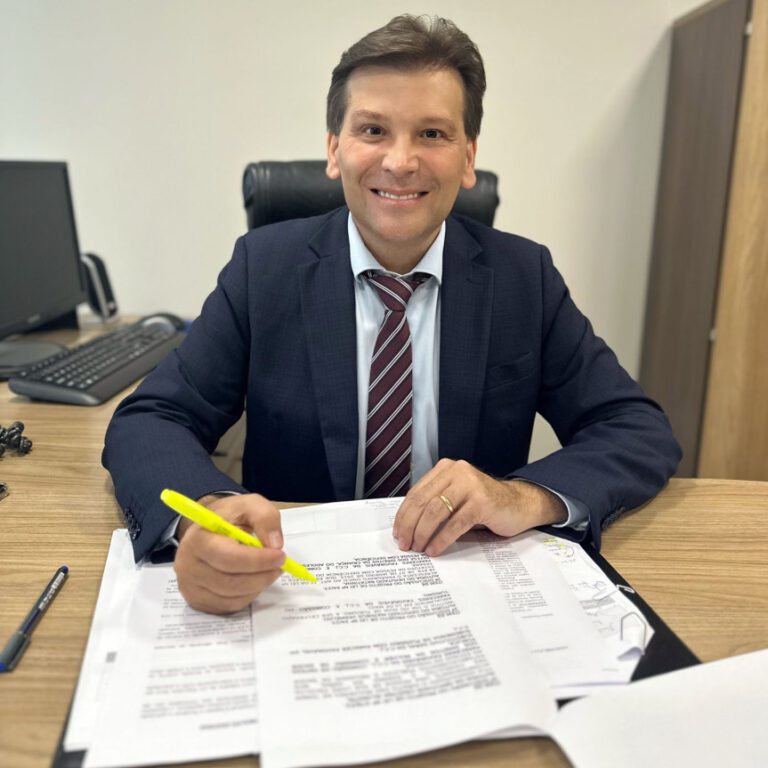 Deputado Paulo Gomes (PP) apresenta projetos em defesa dos consumidores