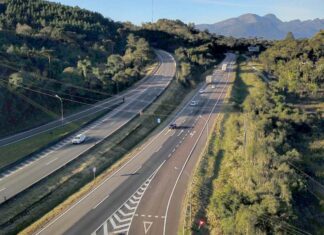 Fluxo intenso é registrado na BR-277 e BR-376 nesta sexta-feira, véspera de feriado.