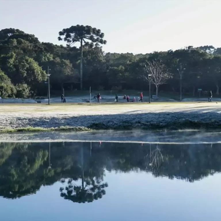 Temperaturas despencam nesta semana com 1ª onda de frio do ano no Paraná