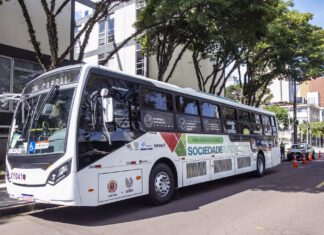 Curitiba começa a testar ônibus 100% movido a gás natural na segunda-feira