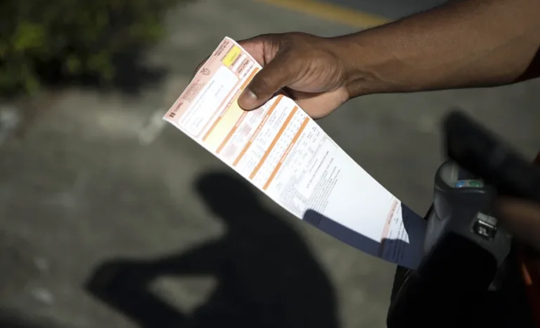 Copel alerta consumidores para golpes em nome da companhia