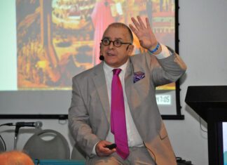 Cirurgião plástico mestre em artes comanda três cursos novos no Solar do Rosário