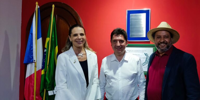 Foz do Iguaçu quer reforçar as relações culturais com a França