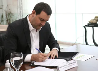 Ratinho Junior autoriza novo concurso público para policiais e bombeiros militares