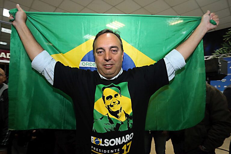 Francischini de volta ao jogo político – Por Karlos Kohlbach
