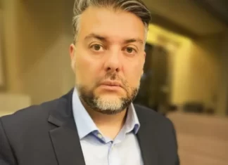 Bastidores da Política paranaense: Karlos Kohlbach estreia na Banda B