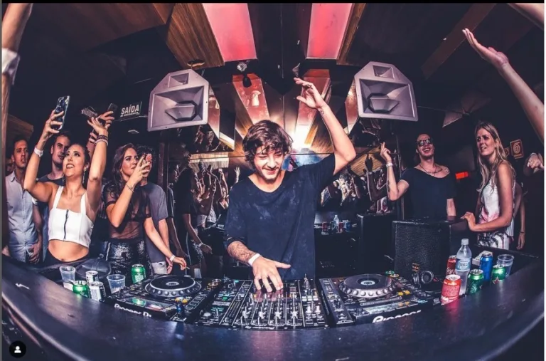 Entrevista com o jovem DJ e produtor Coppola