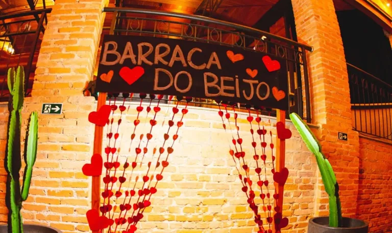 Folks Pub celebra Dia dos Namorados com festa para solteiros encontrarem o match perfeito