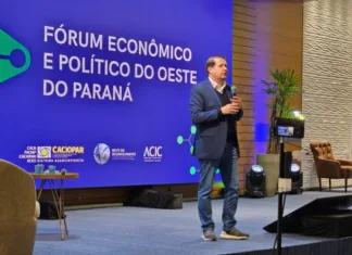 Deputado Marcel Micheletto (PL) reforça demandas do Oeste em fórum econômico