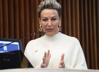 Deputada Cloara Pinheiro (PSD) alerta sobre aumento dos casos de dengue em Londrina