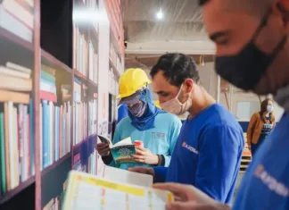 Curitiba recebe projeto que constrói bibliotecas gratuitas em canteiros de obras