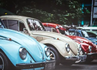 Encontro em Curitiba celebra o Dia Mundial do Fusca