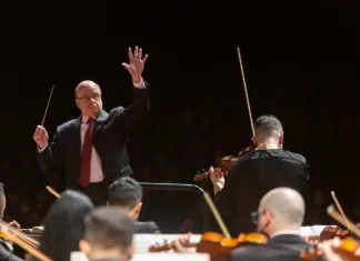 Cobertores e agasalhos viram ingressos para ver a Orquestra Sinfônica