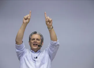 Silvio Barros e Sandra Jacovós são oficializados candidatos à Prefeitura de Maringá