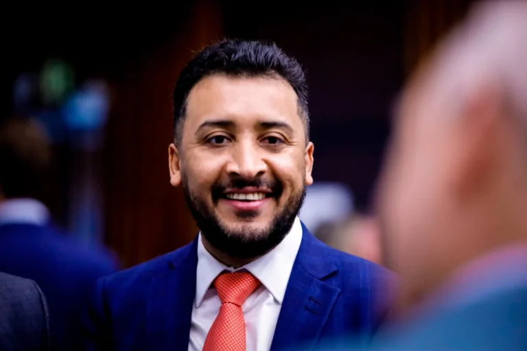 Deputado Adriano José comemora aniversário reafirmando compromisso municipalista e dedicação ao Paraná