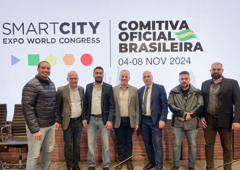 Deputado Adriano José representa a Assembleia Legislativa do Paraná no Smart City Expo em Barcelona