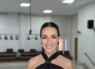 Thay Menegazze é diplomada em Sarandi e defende política de novas ideias