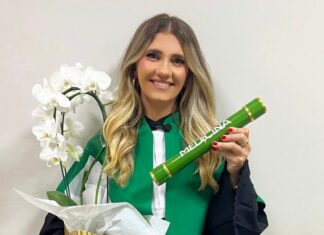 Ana Beatriz Picoreli Paschoal agora é doutora em medicina pela Uningá