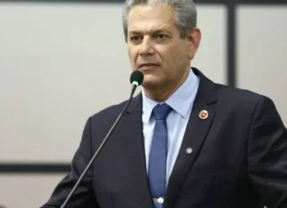 Silvio Barros pede licença de 12 dias da Prefeitura de Maringá para viagem à Europa